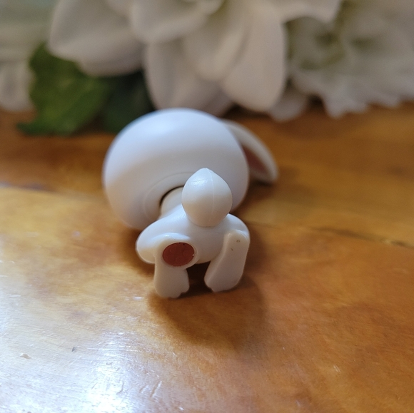 Littlest Pet Shop LPS #49 Bunny Rabbit White Blue Eyes 2004 - Picture 12 of 13